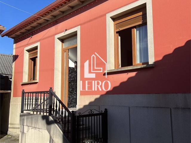 Casa con Terreno  y  Casa de piedra a rehabiltar   - Vilagarcía de Arousa